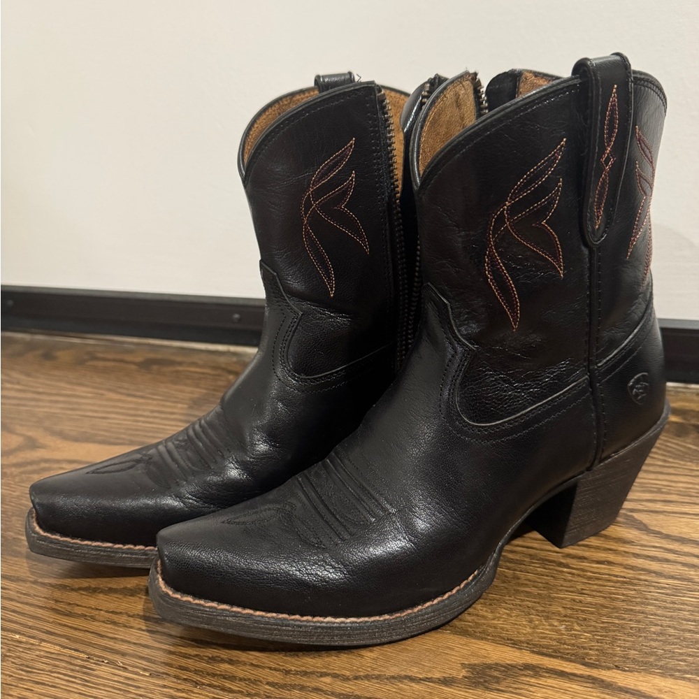 Ariat Lovely Jackal Black Leather Cowboy Ankle Boot 6.5
